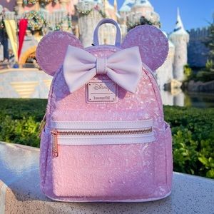 Limited edition Cotton Candy Pink Loungefly mini backpack (Best offer)